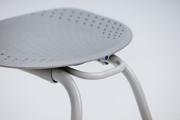 Close-up of Bodyfurn Flex chair shell and frame detail