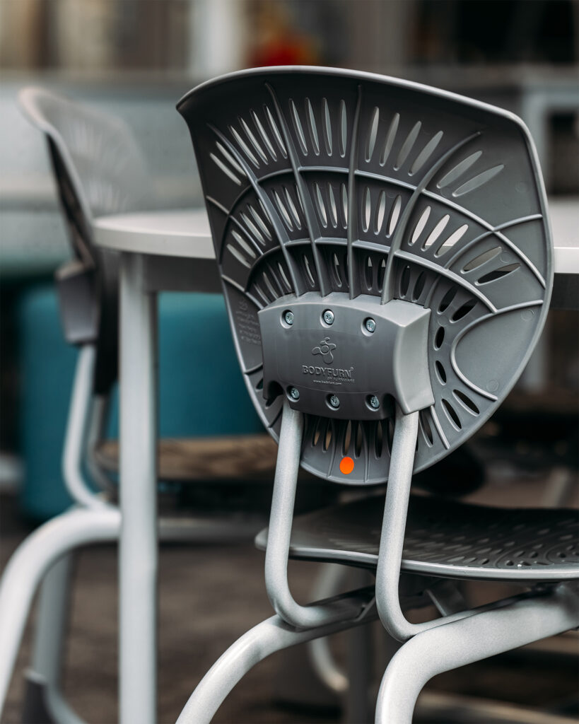 bodyfurn-flex-chair-back-detail