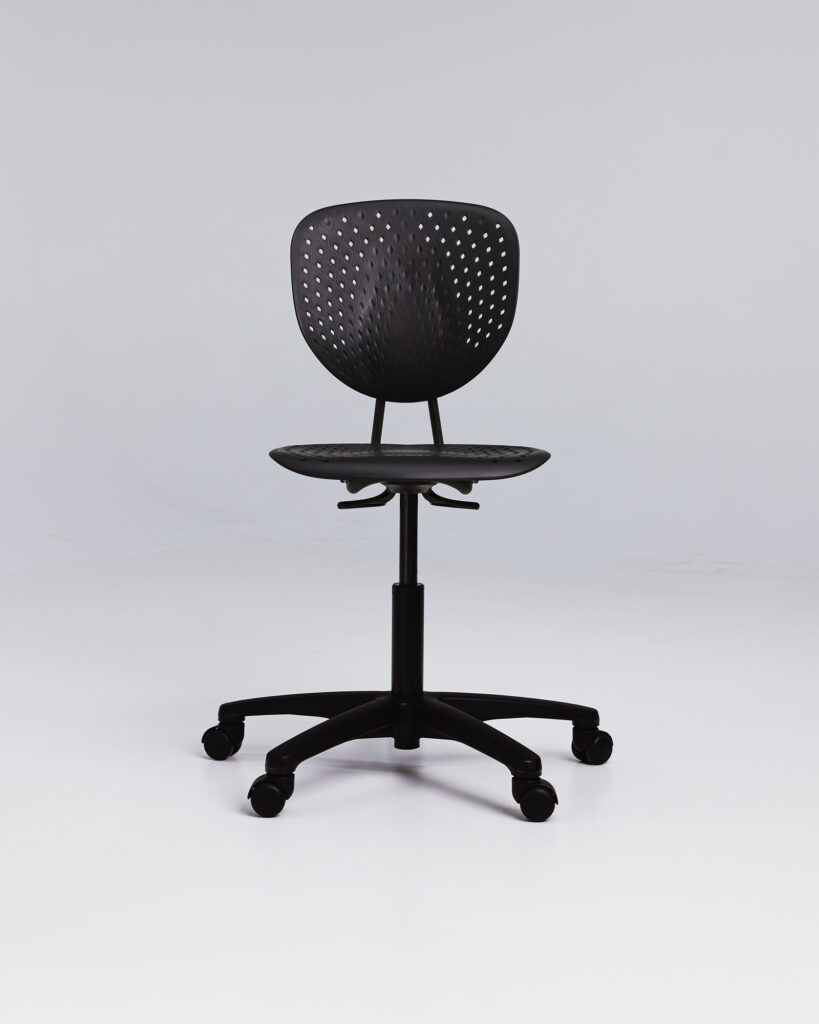 bodyfurn-flex-gaslift-chair-black-front