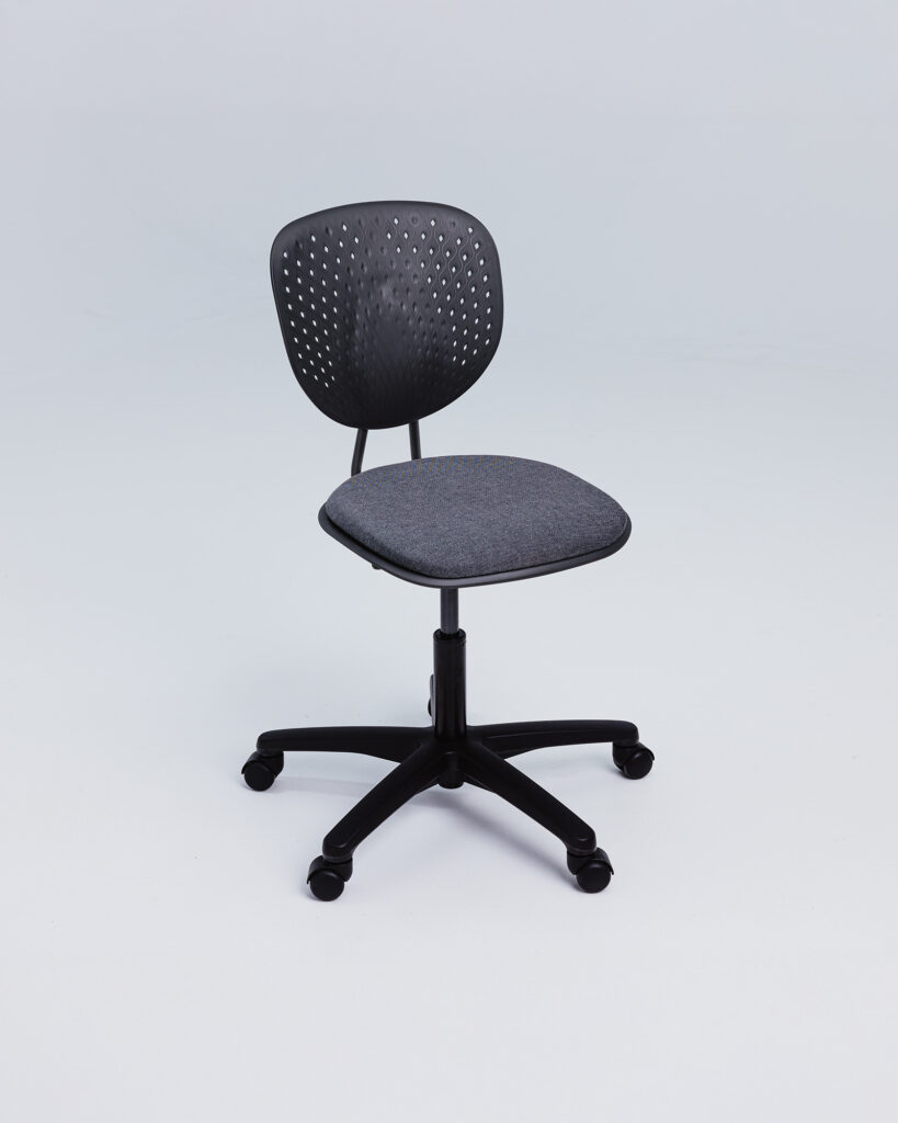 bodyfurn-flex-gaslift-chair-black-padded-3-4