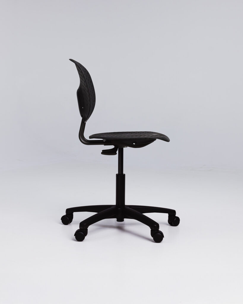 bodyfurn-flex-gaslift-chair-black-side