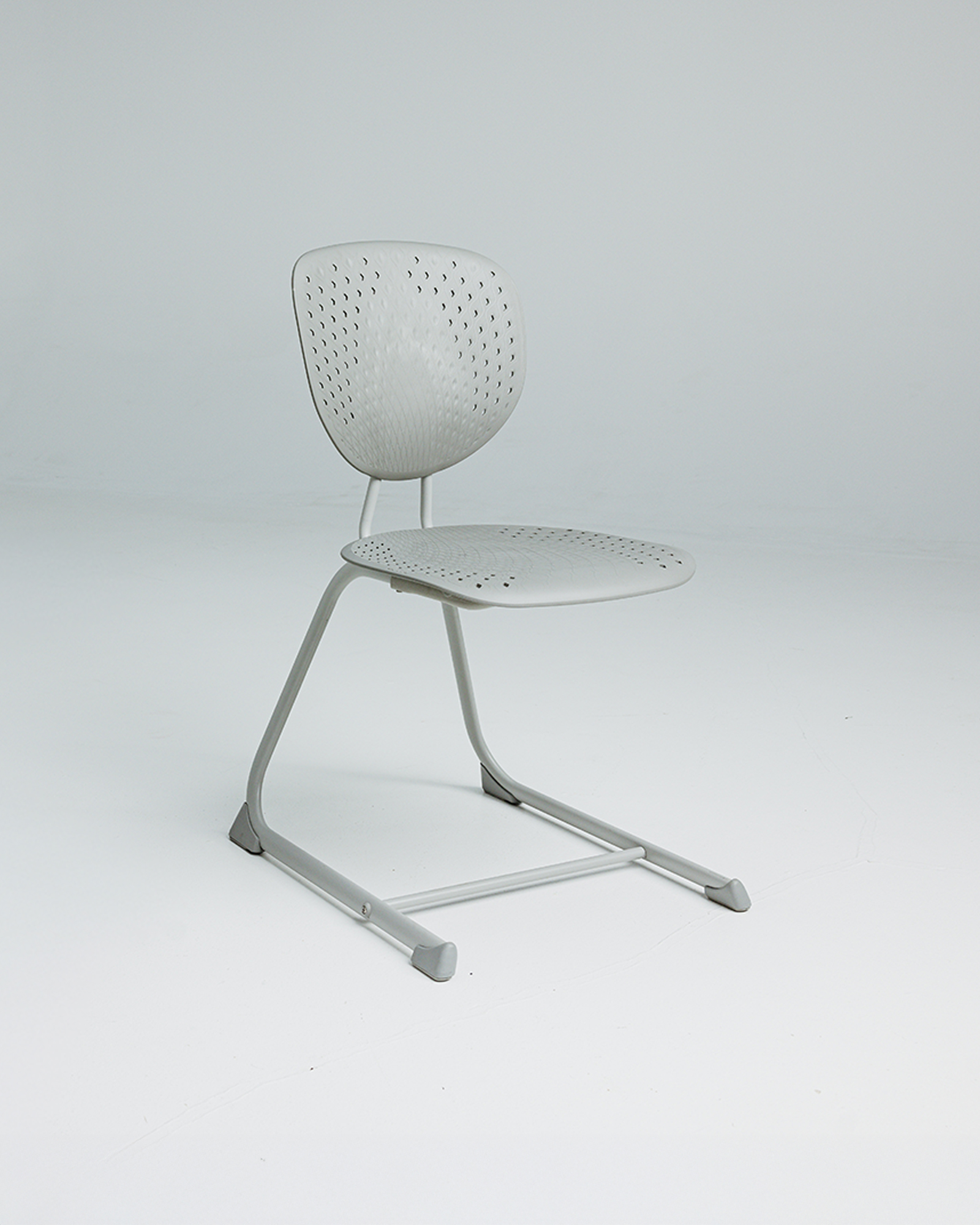 Bodyfurn.Flex Sled Chair