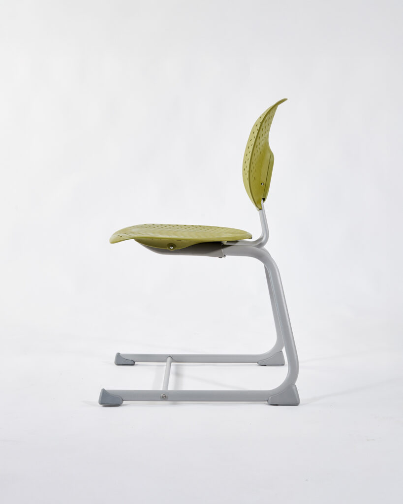 bodyfurn-flex-sled-chair-forest-side