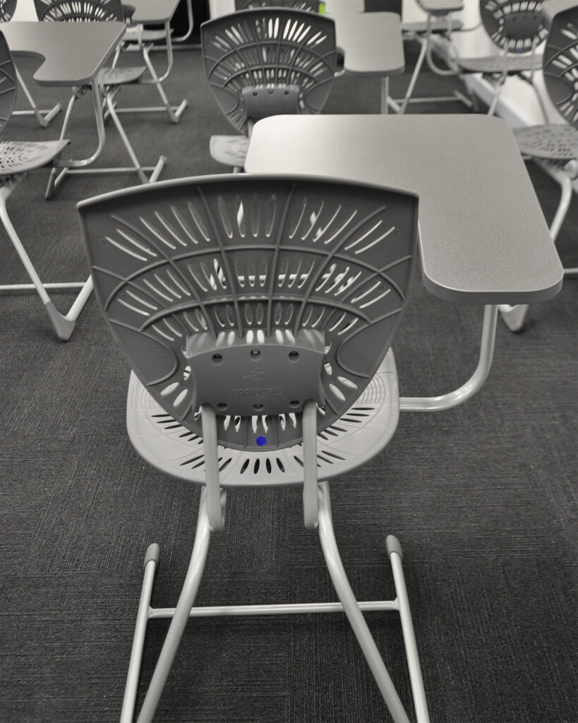 bodyfurn-sled-tablet-arm-grey-classroom