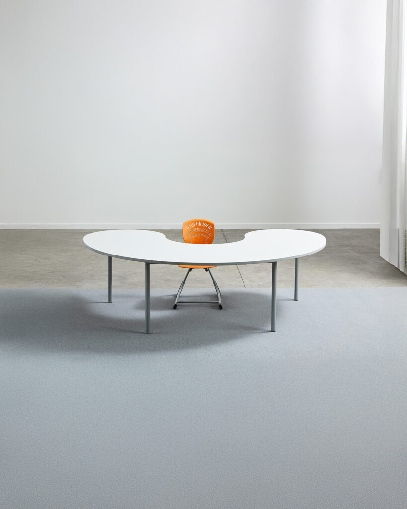 paparoa-table-bodyfurn-sled