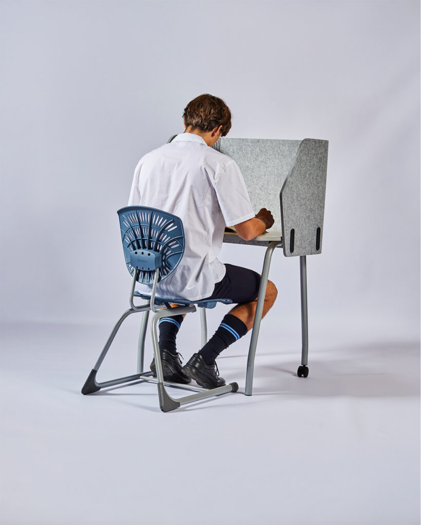 quiet-edge-acoustic-screen-student-working