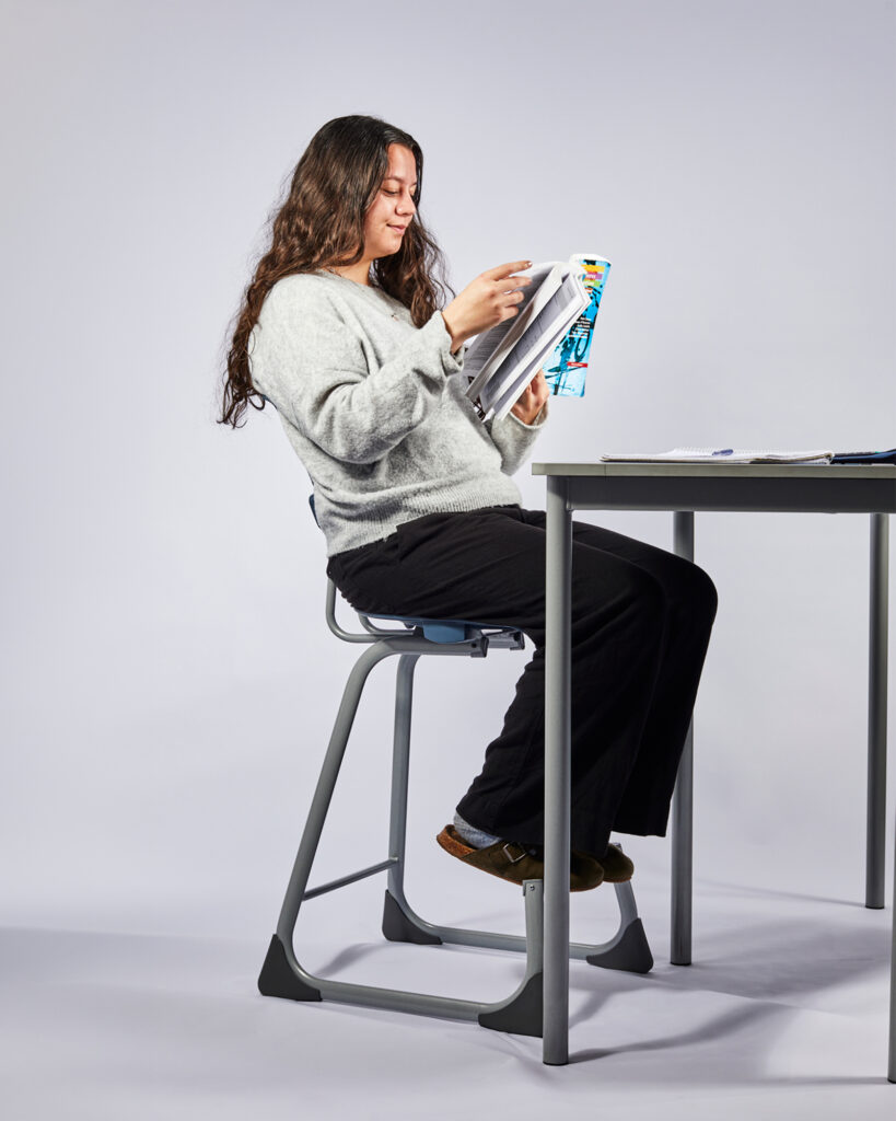 bodyfurn-stool-backrest-deepblue-student